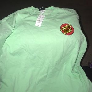 Short sleeve Santa Cruz shirt